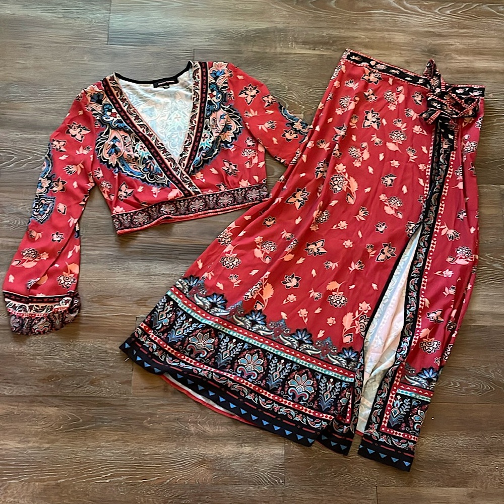 Flying tomato crop top & skirt set